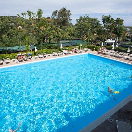 Il Frantoio Camping San Bartolomeo Al Mare Eksteriør bilde