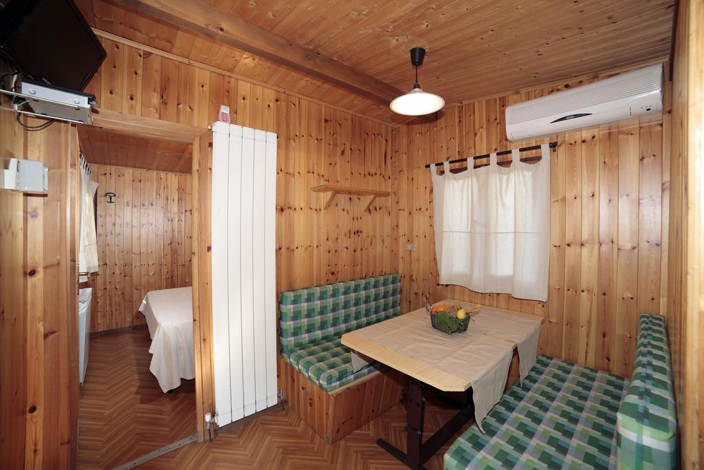 Il Frantoio Camping San Bartolomeo Al Mare Rom bilde
