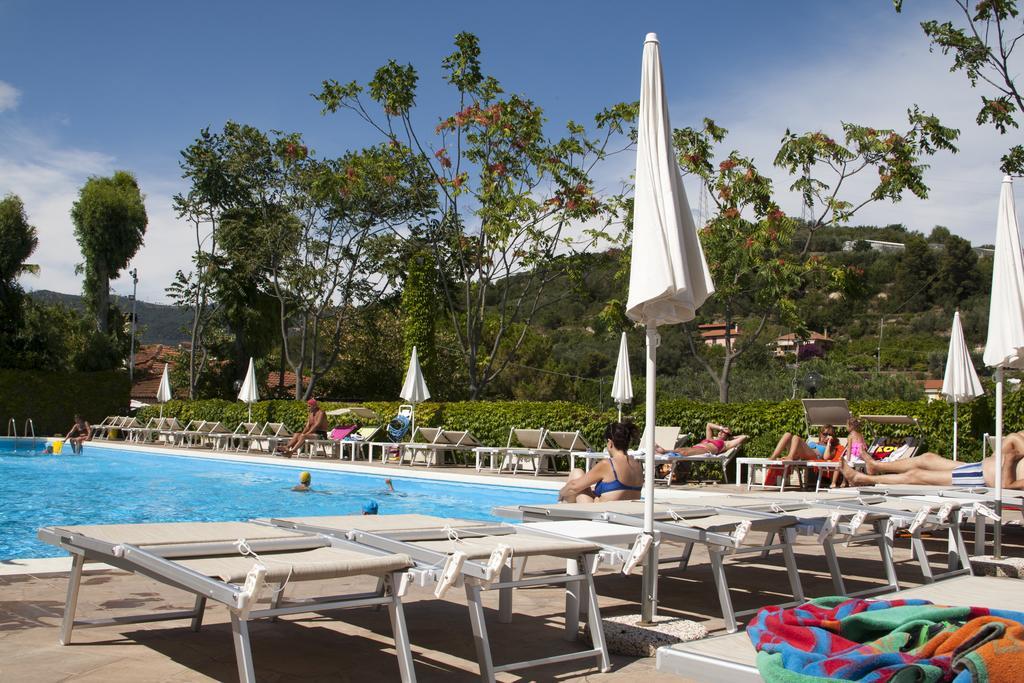 Il Frantoio Camping San Bartolomeo Al Mare Eksteriør bilde